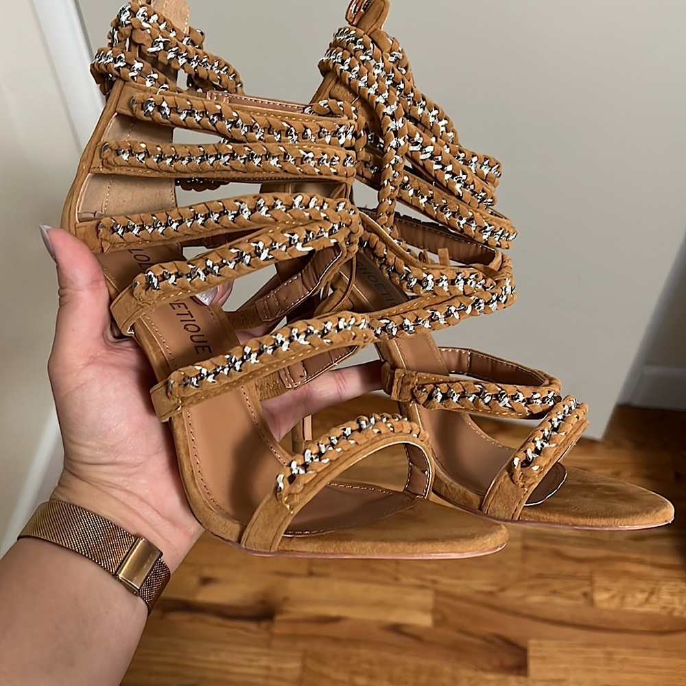 Lola Shoetique (Miss Lola) Suede heels size 8